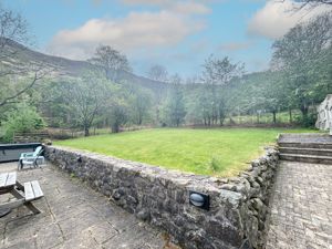 Photo 25- click for photo gallery